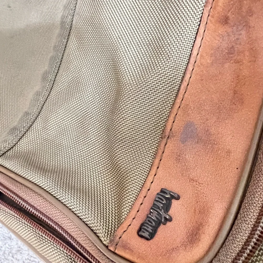 HARTMANN Nylon Leather trim Travel Luggage CarryOn Bag Travel two‎ read bellow